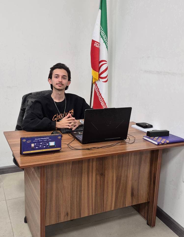شاهین مشکل گشا