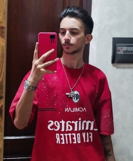 شاهین مشکل گشا